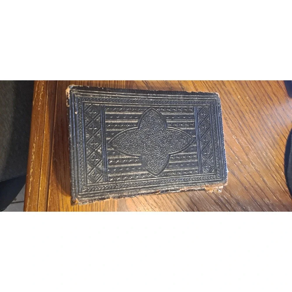 Die Bibel  ober Die Ganze Heilige Schrift bes Alten un Nuen Testament 1887